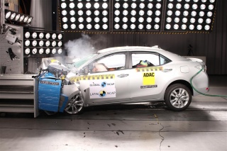 Polo e Corolla ganham máxima qualificação em segurança com proteção para pedestres — 1