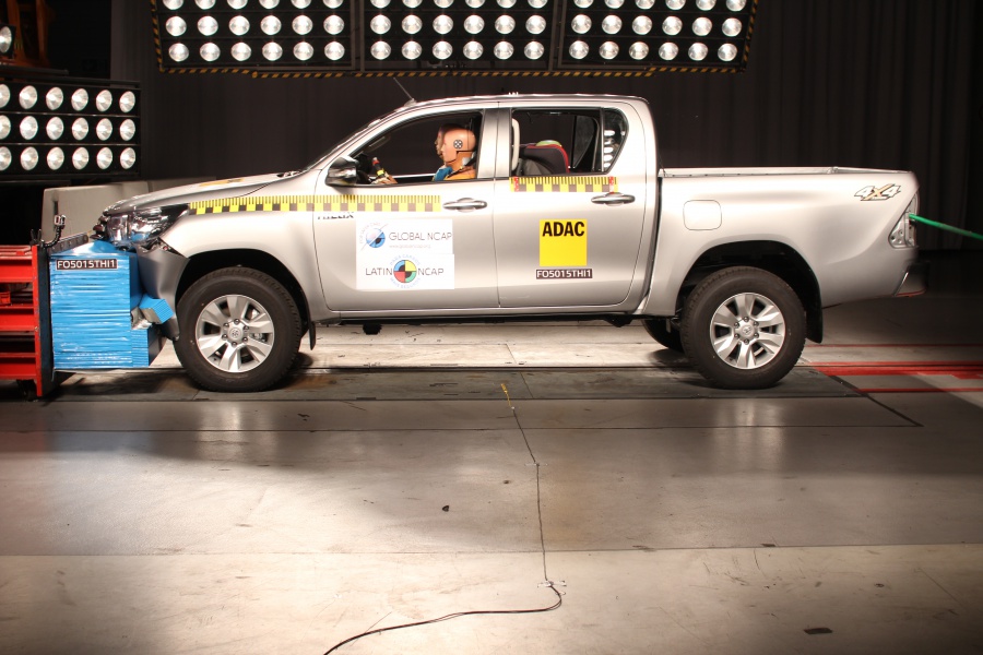 Toyota Hilux Double Cab / SW4 + 7 Airbags (from 01/07/2019) VIN 8AJKX3CD9L201200 — 1