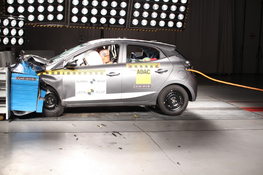 Hyundai HB20 Hatchback + 2 Airbags — 1