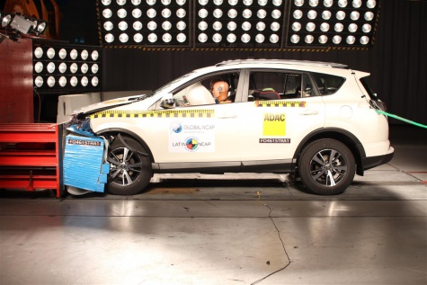 Toyota RAV 4 + 3 Airbags — 1