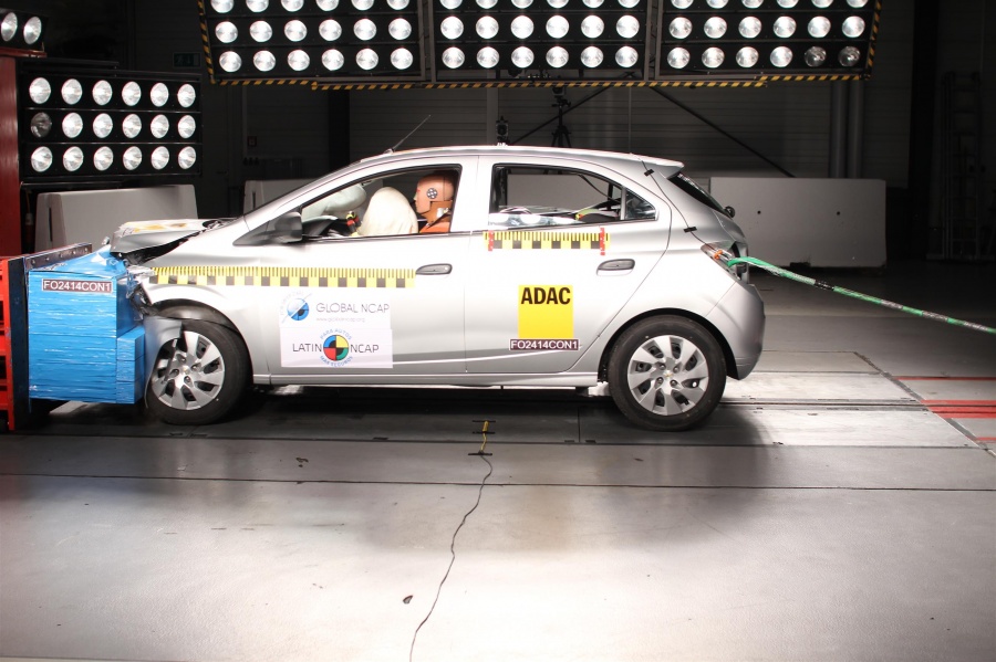 Chevrolet Onix + 2 Airbags — 1