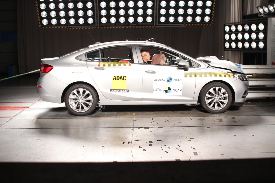 Chevrolet Cruze + 6 Airbags (desde 21/05/2019) VIN 8AGBB69S0LR100117 — 1