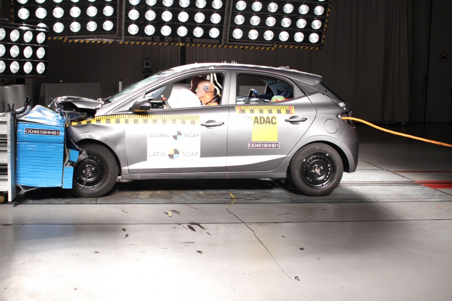 Hyundai HB20 + 2 Airbags — 1