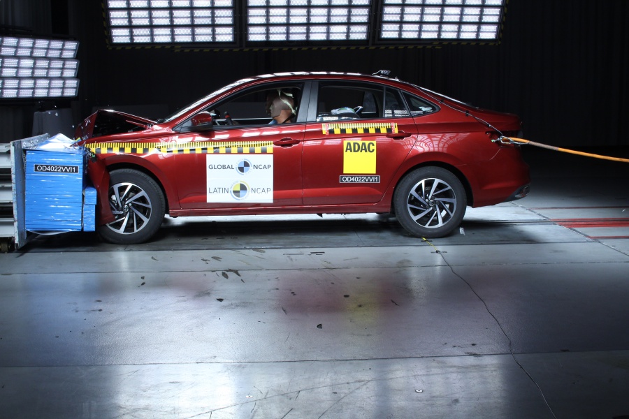 Volkswagen Nuevo Virtus + 6 Airbags — 1