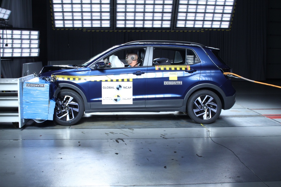 Volkswagen T-Cross + 6 Airbags — 1