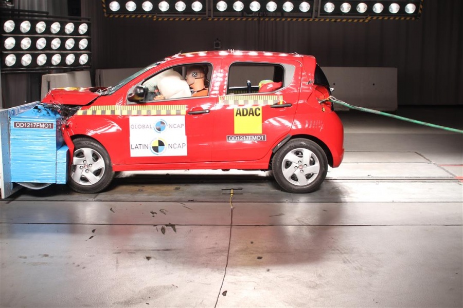 Fiat Mobi + 2 Airbags — 1