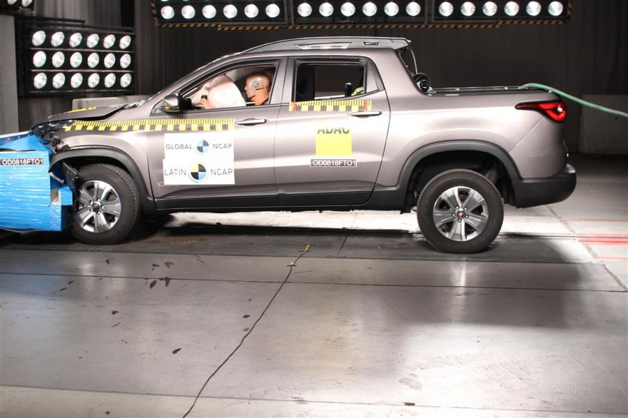 Fiat Toro + 2 Airbags — 1