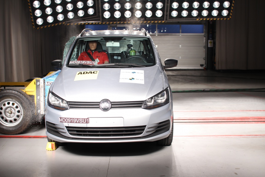 Volkswagen Suran/Fox + 2 Airbags — 1