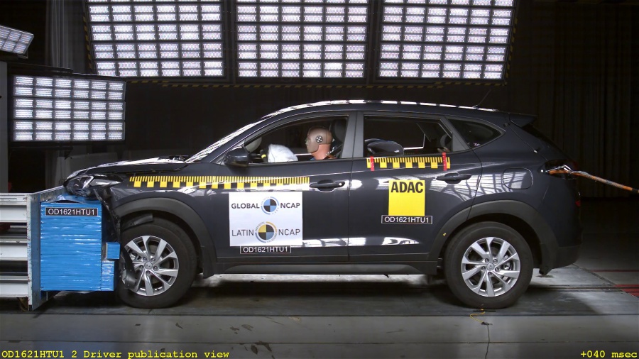 Hyundai Tucson + 2 Airbags — 1