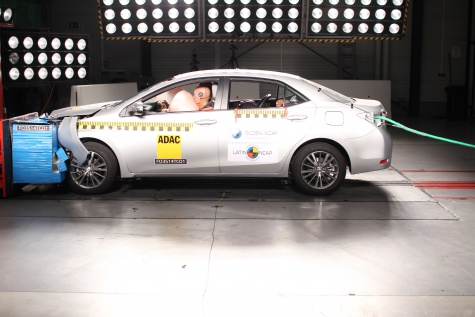 Toyota Corolla + 3 Airbags — 1